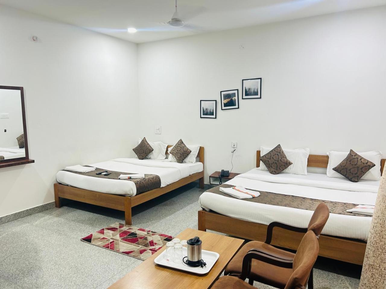 Hotel Queens Comfort Mysore Exterior foto