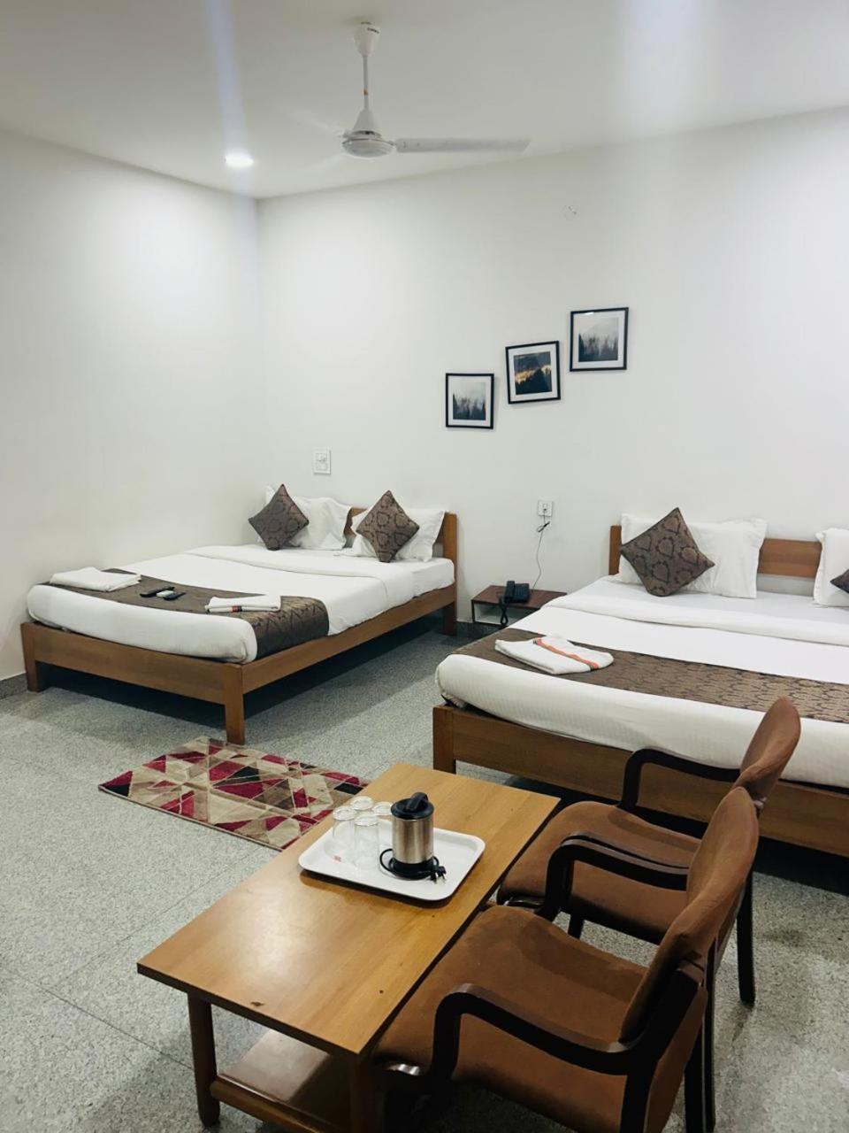 Hotel Queens Comfort Mysore Exterior foto